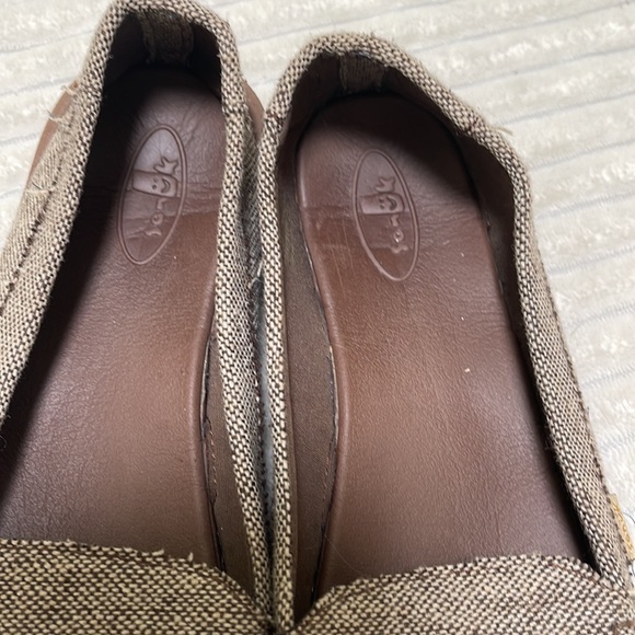 Sanuk canvas loafer size 10 - Picture 6 of 7